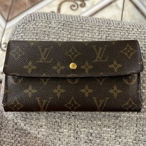Long Louis Vuitton wallet
